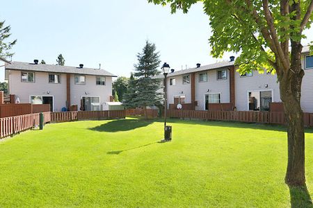 1 Ullswater Drive, Crystal Bay - Lakeview Park, Ottawa, ON - Photo 4