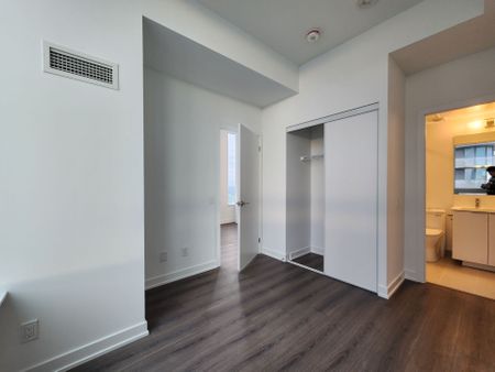 For Lease - 8 WELLESLEY Street Unit# PH07, Toronto, Ontario - Photo 5