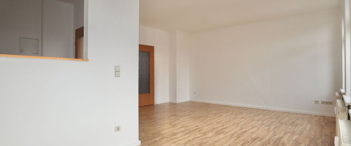 Altendorf • Balkon • 3-Raum Wohnung • Einbauküche • Stellplatz • in Chemnitz • jetzt anrufen - Foto 1