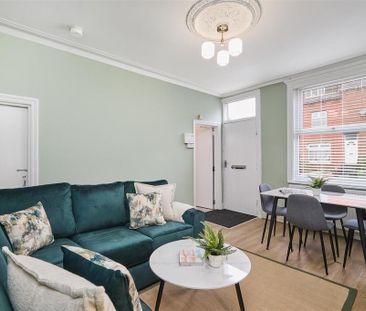 3 bedroom semi-detached house to rent - Photo 1