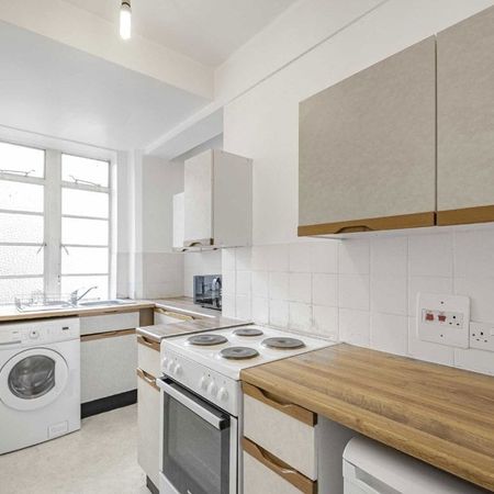 Balham High Road, SW17 7JD, London - Photo 3