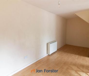 3 bedroom maisonette to rent - Photo 2