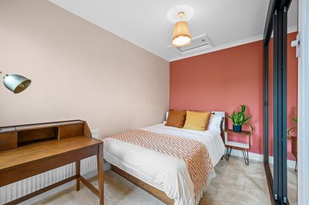 Albany Road, Hersham, KT12 - Photo 5