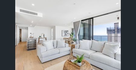 Luxury Coastal Living in the Heart of Mermaid Beach - Photo 2