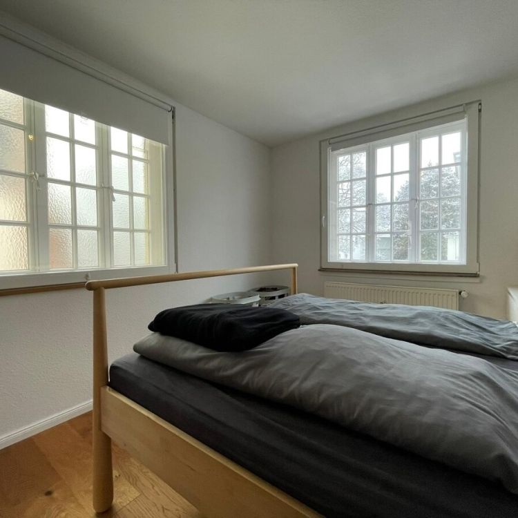 5531 - Sanierte Altbau-Dachgeschoss-Wohnung in fußläufiger Nähe zur Innenstadt! - Photo 1