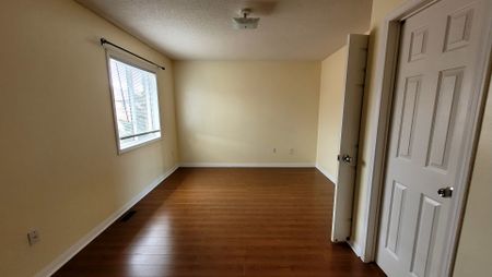 For Lease - 2 Clay Brick Court Unit# 38, Brampton, Ontario - Photo 4