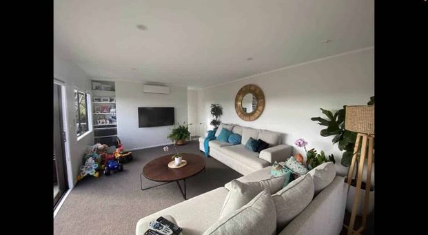 Gulf Harbour - 4 bedroom - Photo 1