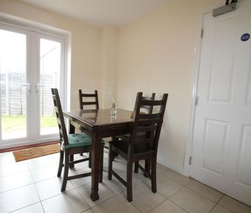 3 bedroom terraced house to rent - Photo 6