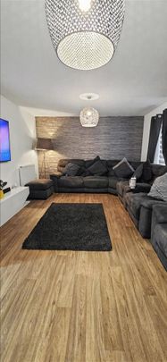 4 Bedroom House to let - Photo 1