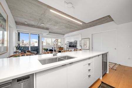 For Lease - 135 BARRETTE Street Unit# 203, Vanier and Kingsview Park, Ontario - Photo 2