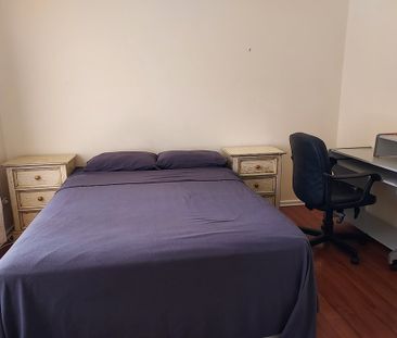 3-bedroom shared house / townhouse, Broad Street - Photo 2