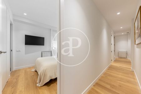 Flat for rent in Recoletos (Madrid) - Photo 2