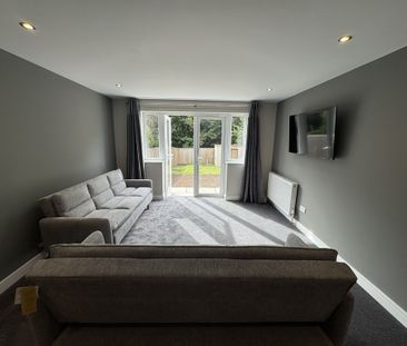 Tang Hall Lane, Tang Hall - P1068 - Photo 3