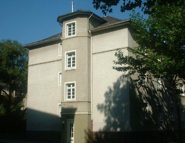 *** Charmante Altbauwohnung mit Wohnküche und Loggia in beliebter Lage *** - Foto 1