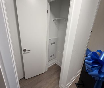 For Lease - 3250 Carding Mill Trail Unit# 415, Oakville, Ontario - Photo 2