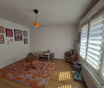 Location Appartement 2 pièces 53m² RONCHIN 59790 - Photo 1