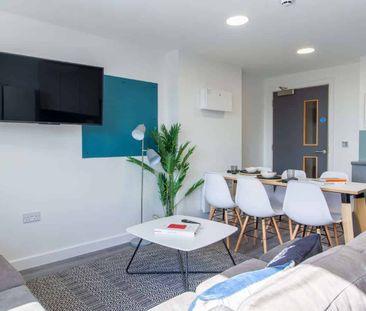 Bronze Studio - Photo 3