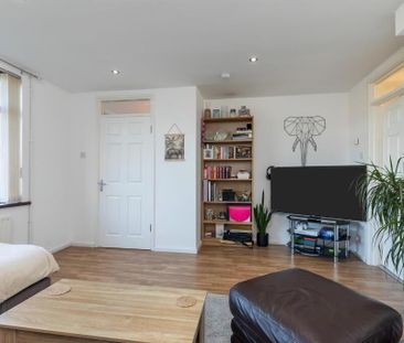 6 Fairview Road, Newtownabbey, BT36 6QP - Photo 2