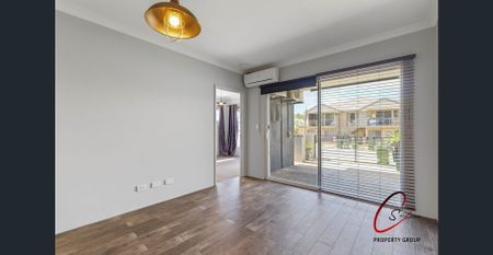 Easy-Care, Low-Maintenance Living in Mandurah! - Photo 2