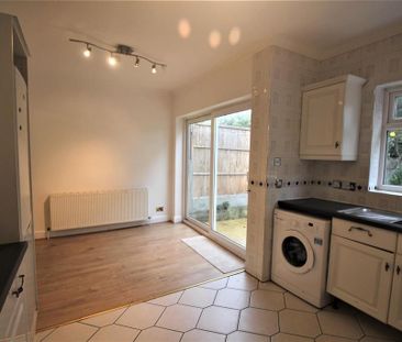 5 bedroom semi-detached house to rent - Photo 2