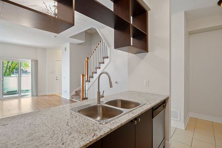 For Lease - 330 Village Green Square Unit# TH45, Toronto, Ontario - Photo 4