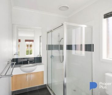"Good Sized Family Home" - Photo 6