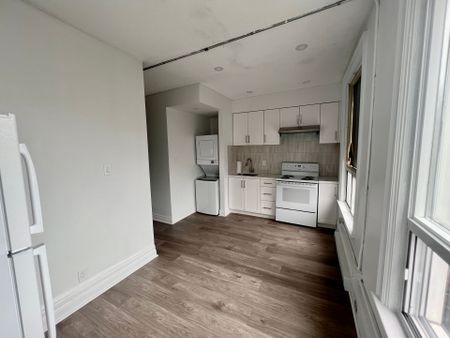 For Lease - 454 Bloor Street Unit# 1, Toronto, Ontario - Photo 2