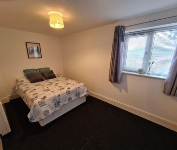 2 bedroom apartment to rent - Photo 3