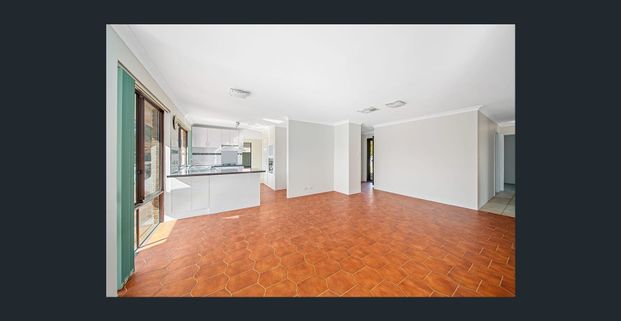 Family Home Large Backyard! - Photo 1