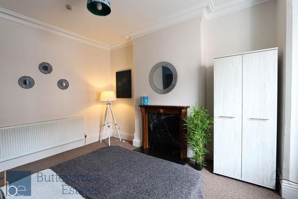 1 bedroom in a house share to rent - Photo 1