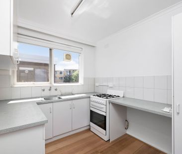 Unit 24/14 Mitford Street, St Kilda. - Photo 6