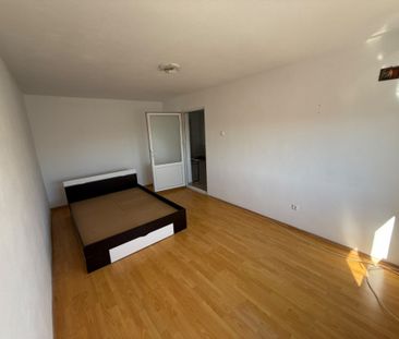 Apartament de închiriat în vilă – Zona Avram Iancu, 3 c - Fotografie 4