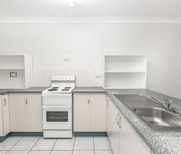 9/15 Second Avenue, Railway Estate - Photo 4