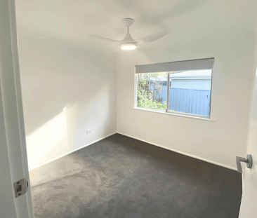 ​Newly renovated ​Home with the Ultimate Beachside Lifestyle! - Photo 2