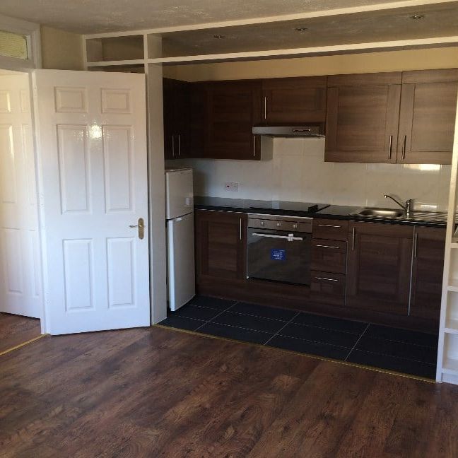 Studio Flat, Friern Barnet, N11 - Photo 1