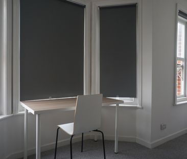 Room in a Shared House, Burlington Road, SO15 - Photo 4