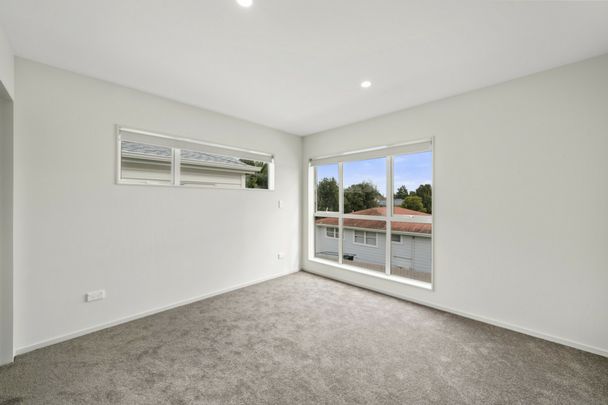 Takanini Townhouse - Photo 1