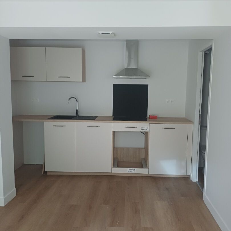 Location Appartement 1 pièce 24m² - Photo 1