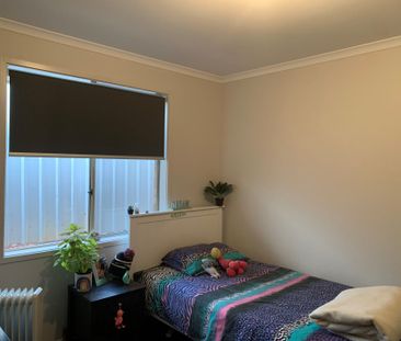 5 Bedroom Family Home - Photo 5