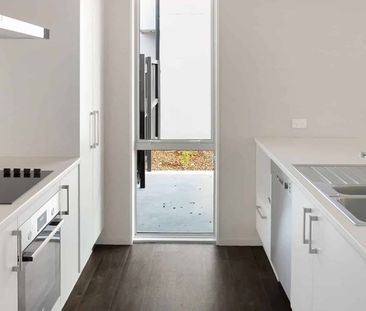 WIGRAM - 4 BEDROOMS, 2 BATHROOMS, HEATPUMP, OFF STREET PARKING - Photo 3