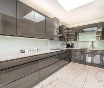 3 bedroom detached house to rent - Photo 5