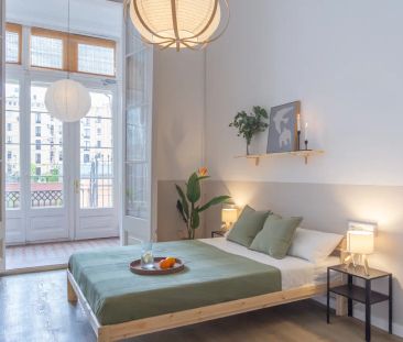 Room in a shared 8-bedroom apartment for rent in la Dreta de l'Eixample, perfect for professionals and students - Foto 5
