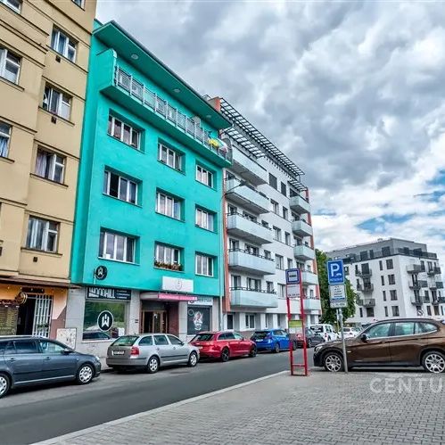 Světlý a prostorný byt 2+KK 55 m - Photo 1