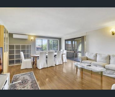 Perfect for 1 Adult – Rooming Accommodation - Photo 1