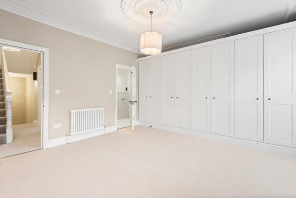 6 bedroom terraced house to rent - Photo 1