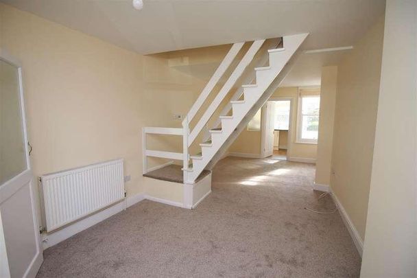 Pennyfarthing Street, Salisbury, SP1 - Photo 1