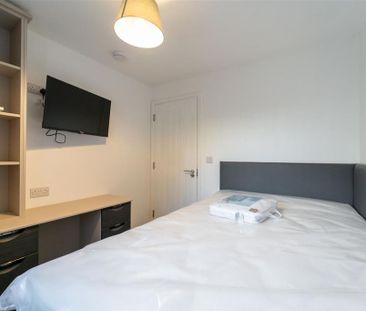 5 bedroom house to rent - Photo 4