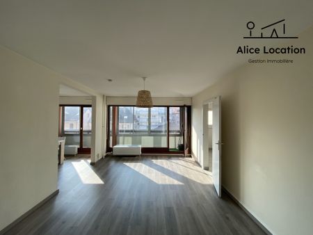 Location Appartement 4 pièces 77m² THONON LES BAINS 74200 - Photo 2