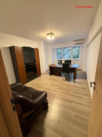 Inchirieri Apartamente 4 camere Bucuresti - Fotografie 5