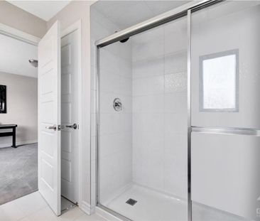 For Lease - 526 Cope Drive, Kanata, Ontario - Photo 2